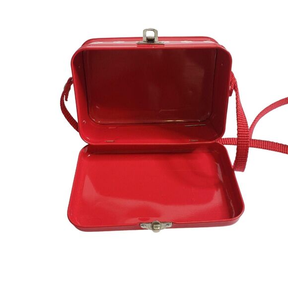 Vintage Hello Kitty Tin Purse Bag 1996 Red Sanrio Teddy Bear Strap Made in Korea - Picture 3 of 7